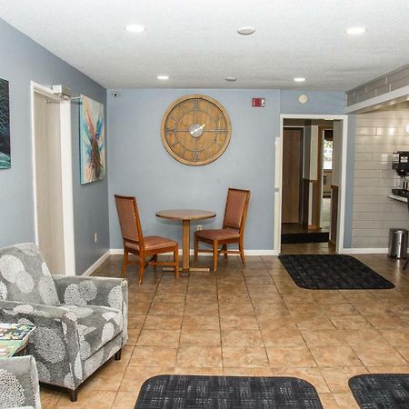 Americas Best Value Inn & Suites Detroit Lakes Luaran gambar