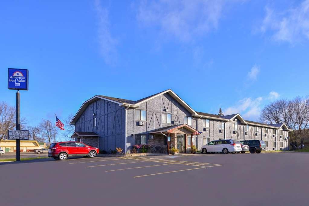 Americas Best Value Inn & Suites Detroit Lakes Luaran gambar