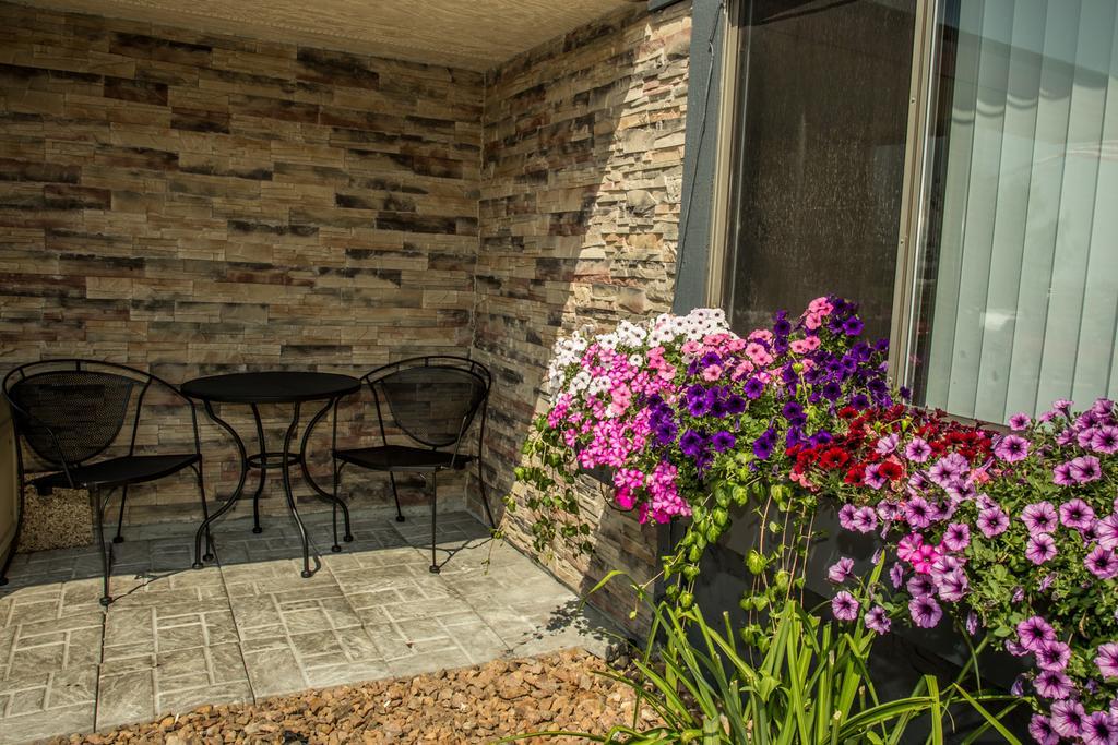 Americas Best Value Inn & Suites Detroit Lakes Luaran gambar