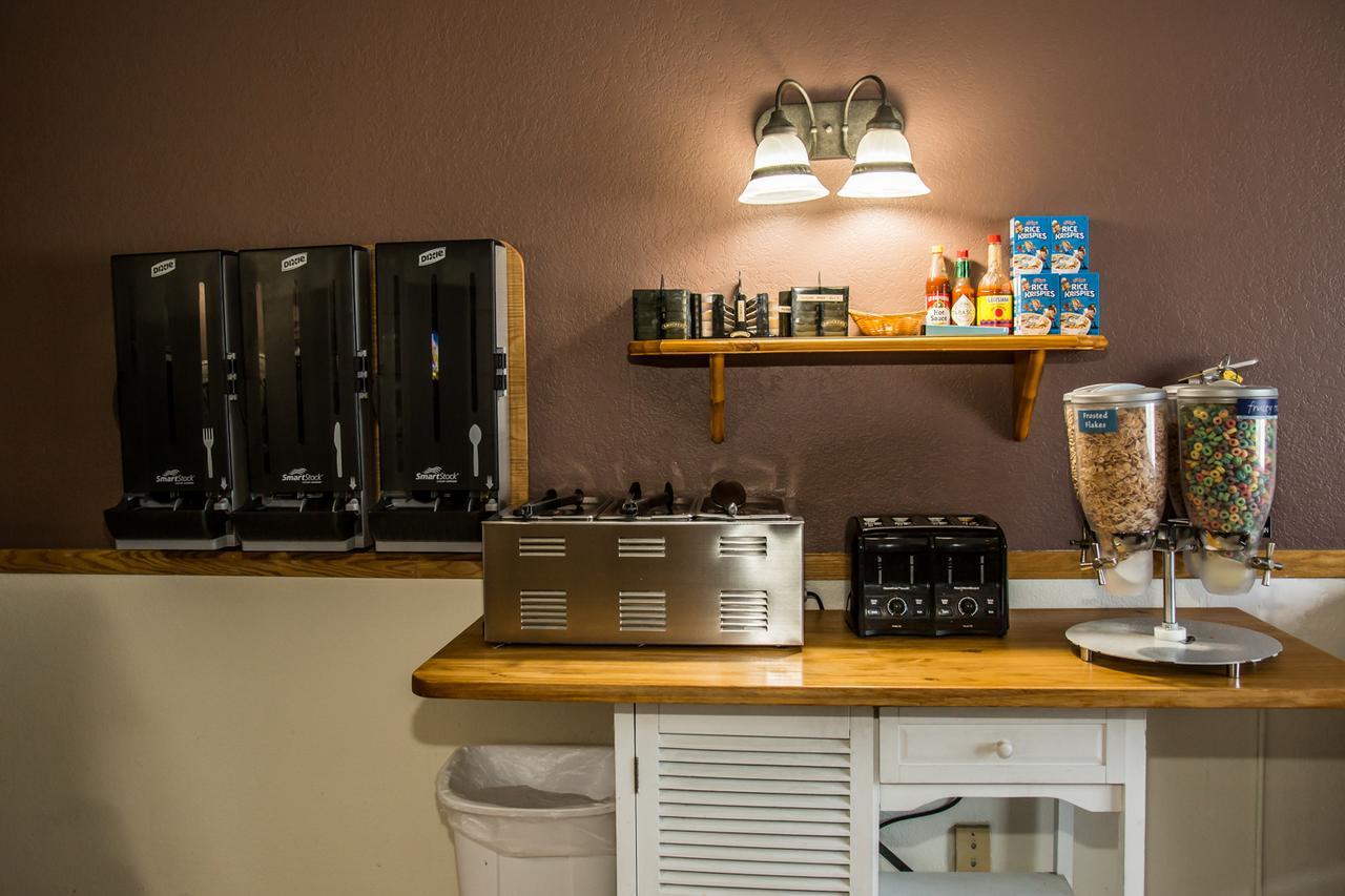 Americas Best Value Inn & Suites Detroit Lakes Luaran gambar