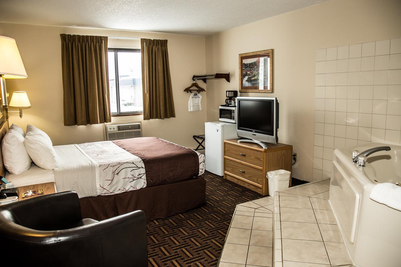 Americas Best Value Inn & Suites Detroit Lakes Luaran gambar