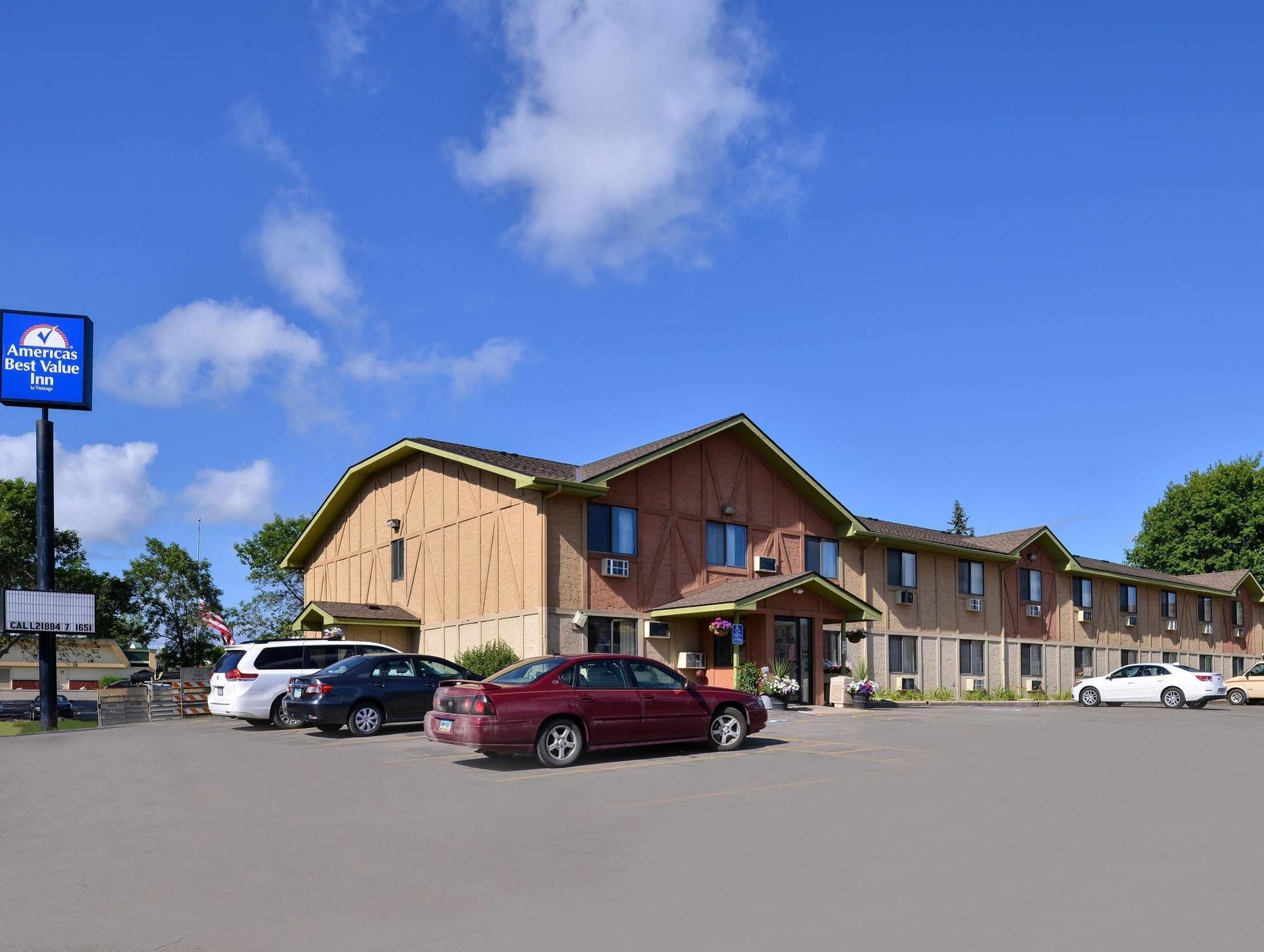 Americas Best Value Inn & Suites Detroit Lakes Luaran gambar
