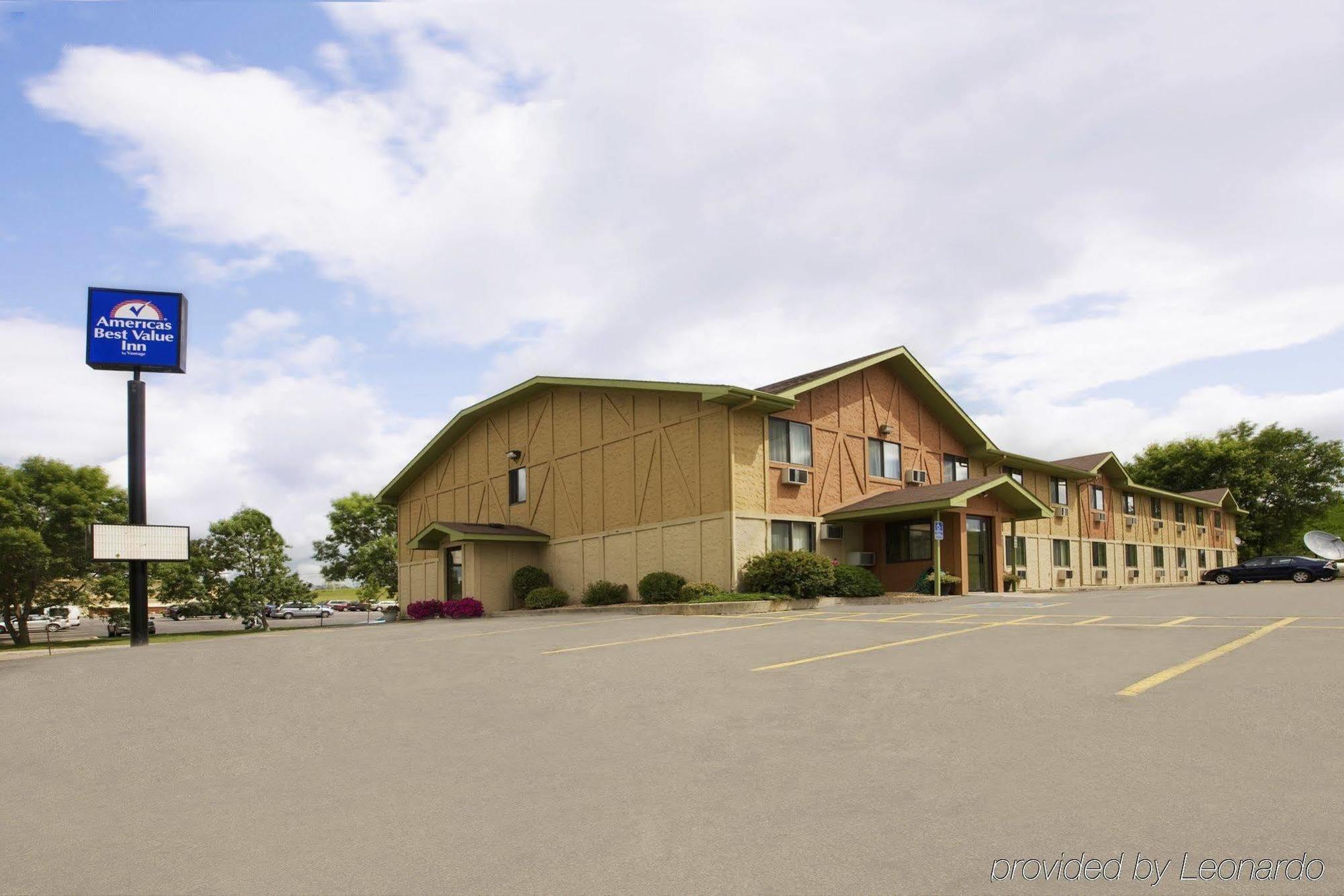 Americas Best Value Inn & Suites Detroit Lakes Luaran gambar